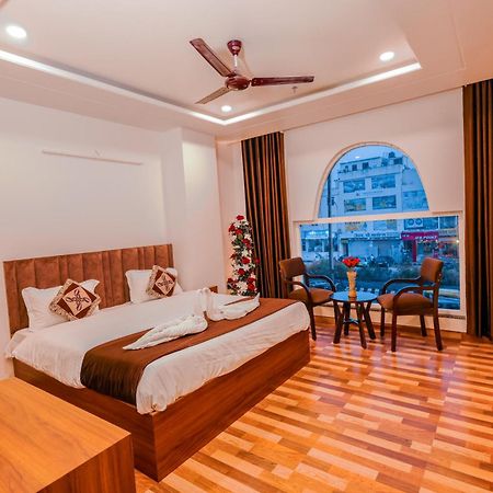 Hotel Lalita Palace Джайпур Екстер'єр фото